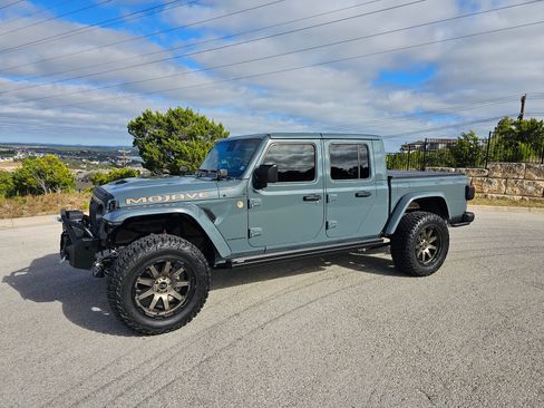 Used 2025 Jeep Gladiator Mojave image 1