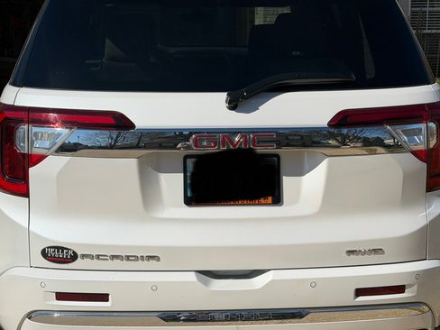 Used 2021 GMC Acadia Denali w/ Denali Ultimate Package image 5