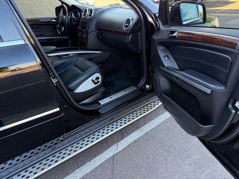 Used 2012 Mercedes-Benz GL 550 4MATIC image 13