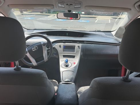 Used 2012 Toyota Prius Two FWD image 22
