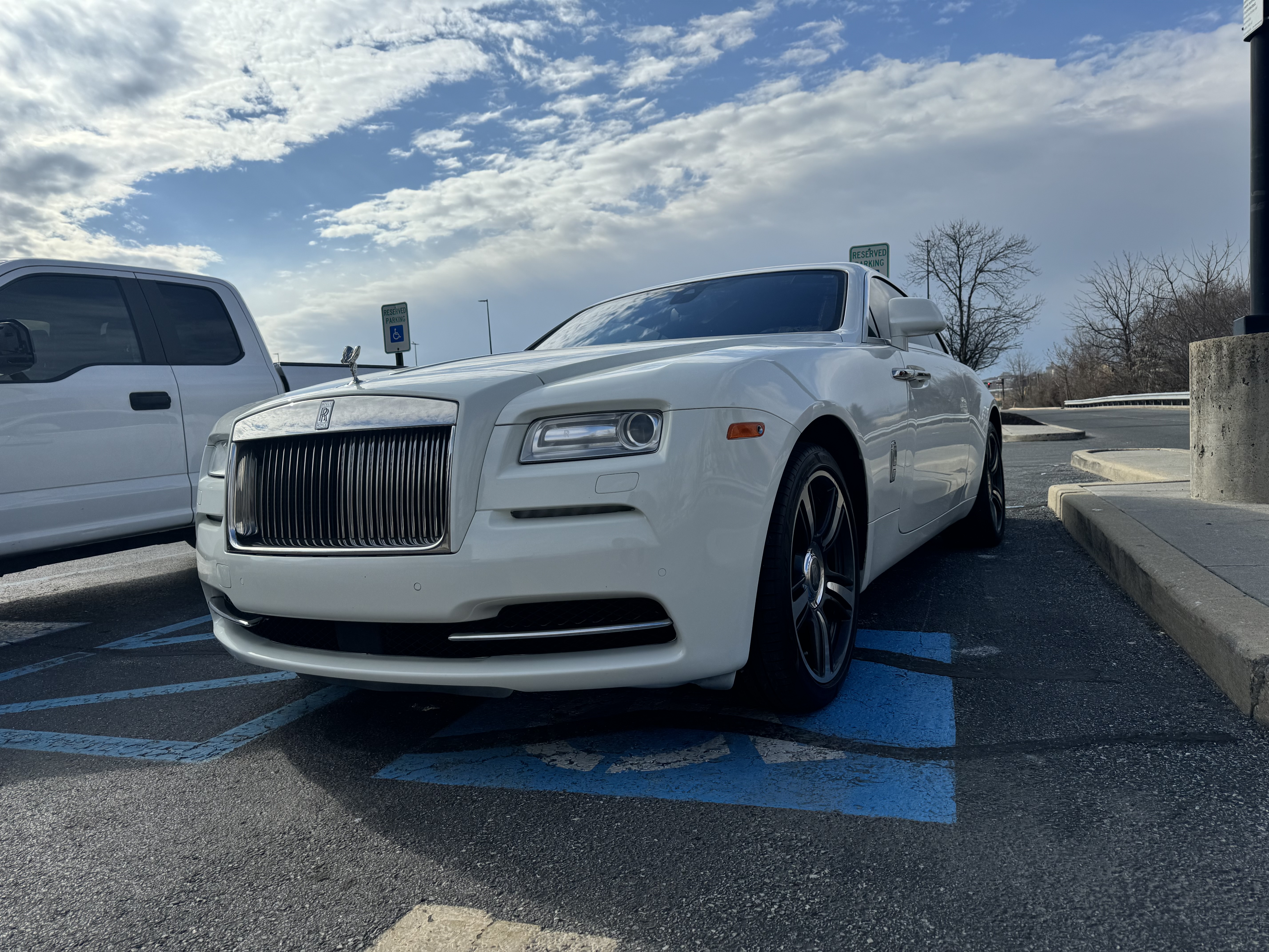 Used 2015 Rolls-Royce Wraith RWD image 16