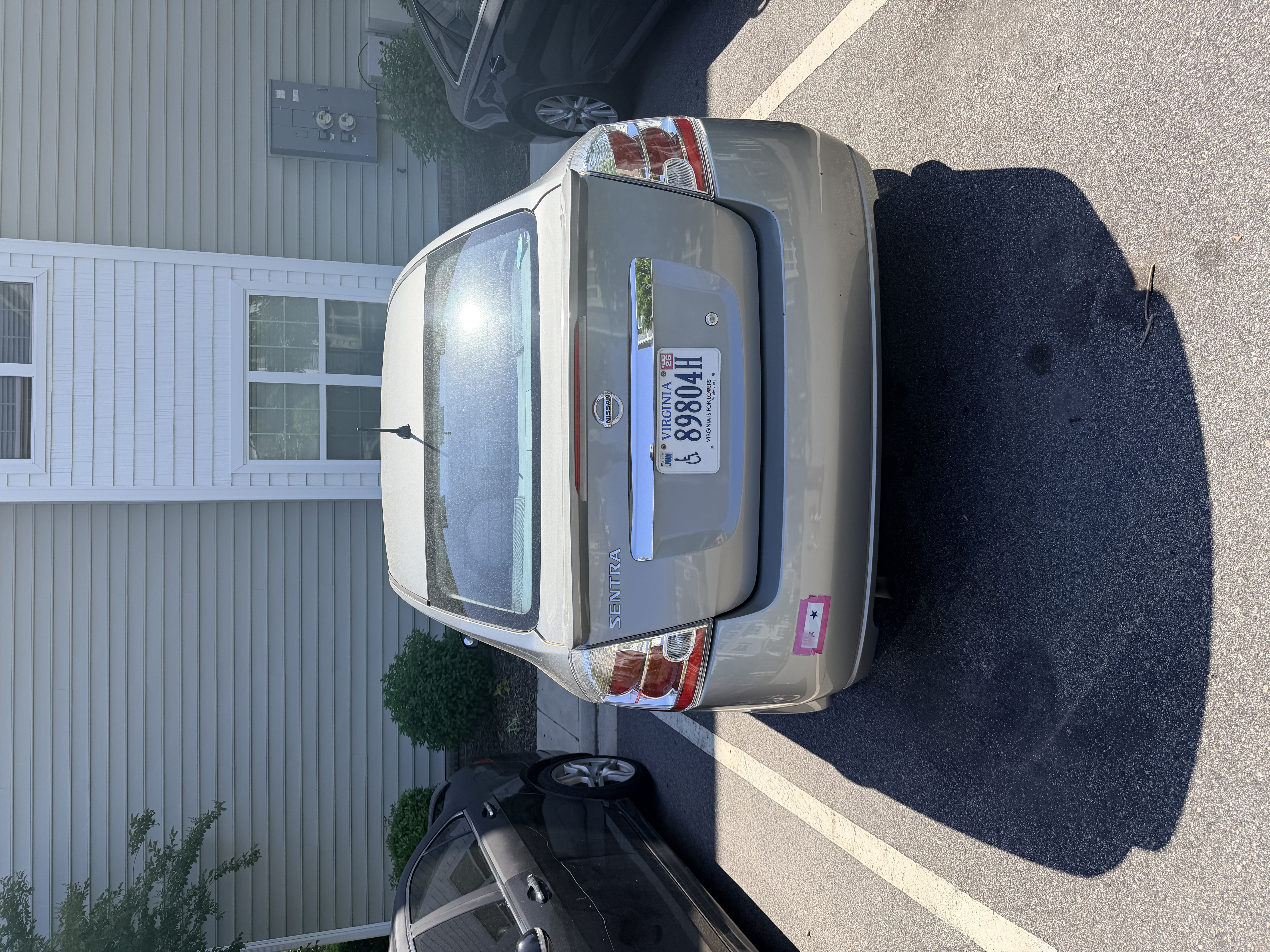 Used 2012 Nissan Sentra 2.0 S FWD image 2