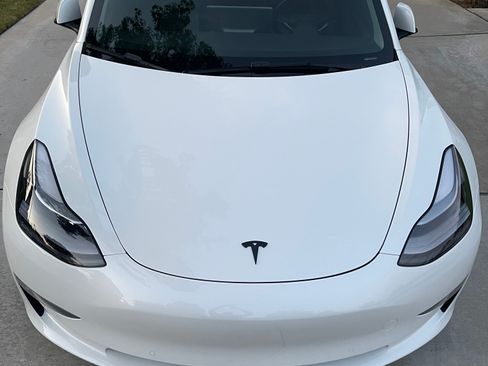 Used 2022 Tesla Model 3 RWD image 2