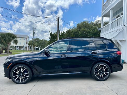 Used 2020 BMW X7 xDrive40i w/ M Sport Package AWD/4WD image 4