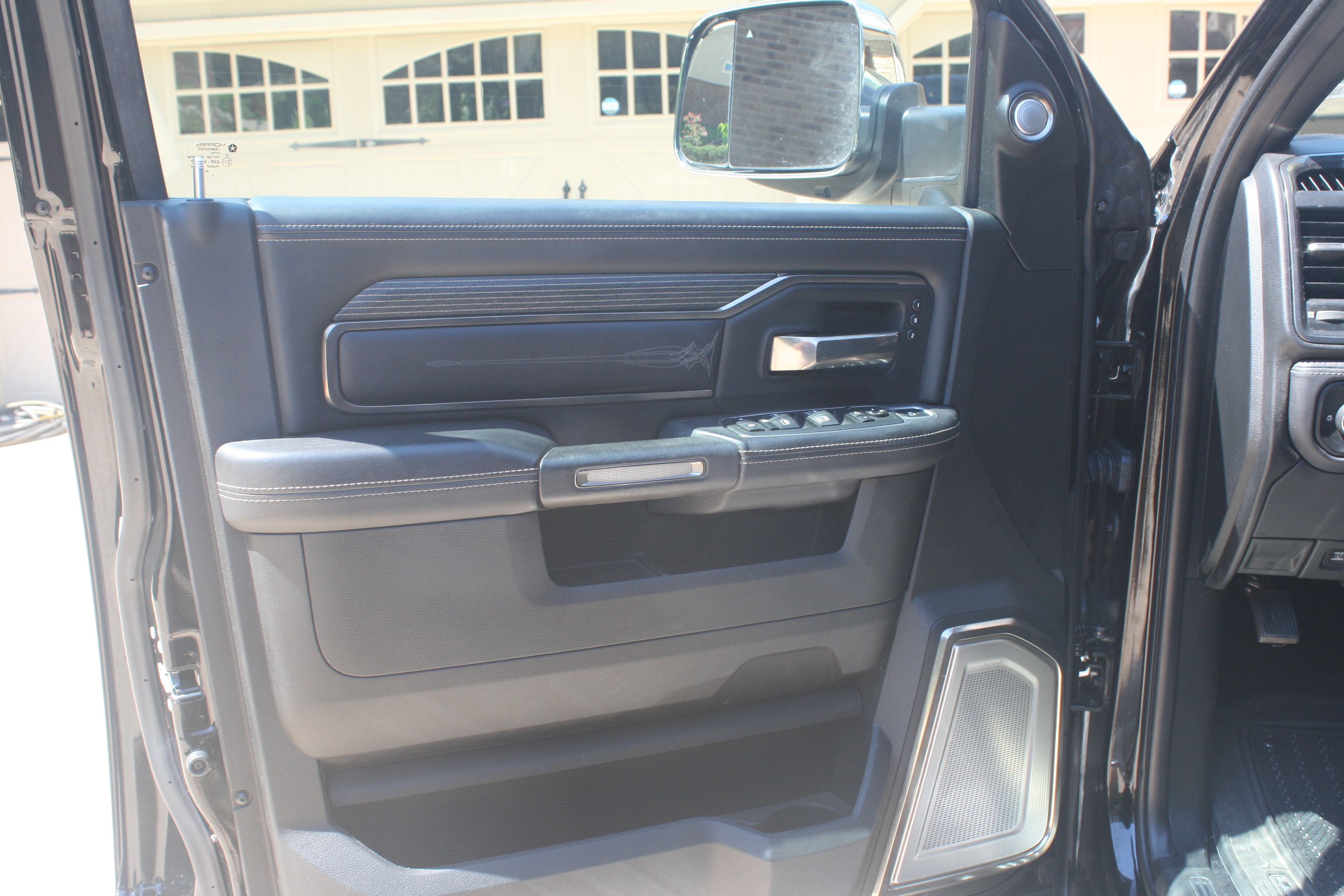 Used 2021 RAM 2500 Limited AWD/4WD image 12