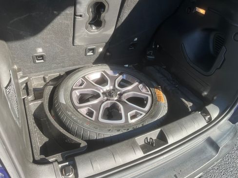 Used 2017 Jeep Renegade Limited image 11