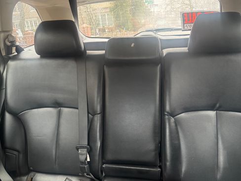 Used 2012 Subaru Outback 2.5i Limited image 9