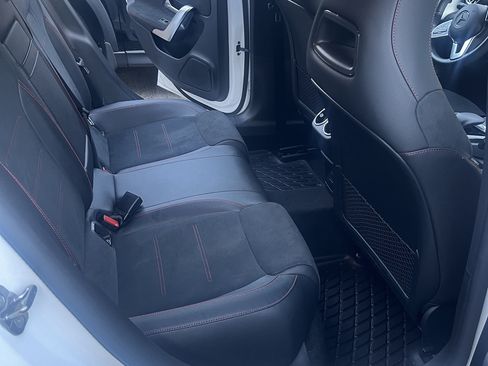 Used 2023 Mercedes-Benz CLA 250 4MATIC image 8