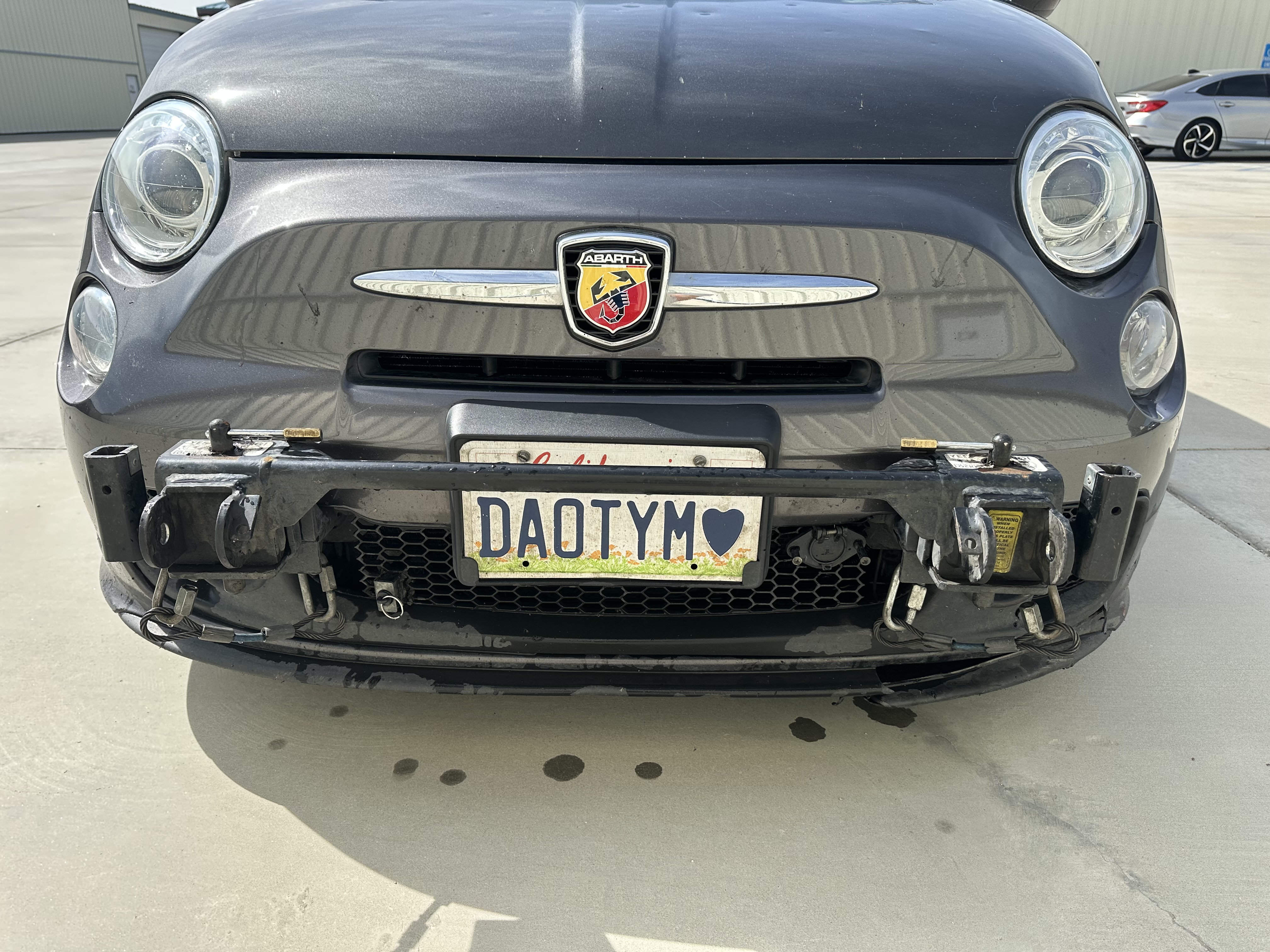 Used 2015 FIAT 500 Abarth w/ Beats Audio Package FWD image 8