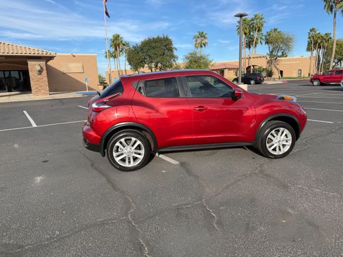 Used 2016 Nissan Juke SL image 6