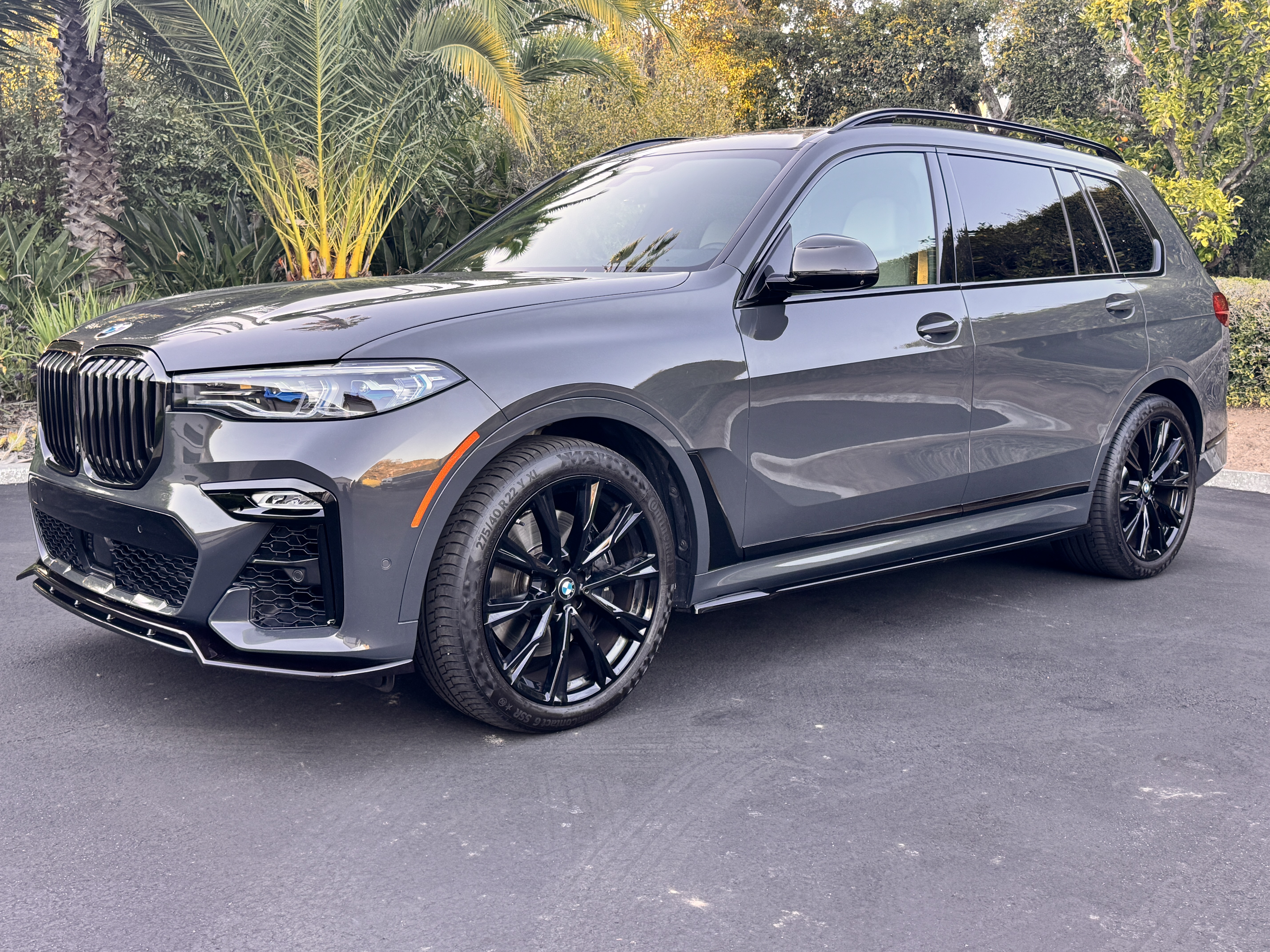 Used 2022 BMW X7 M50i AWD/4WD image 1