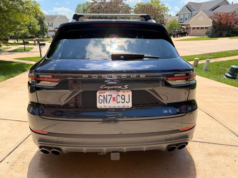 Used 2019 Porsche Cayenne S AWD/4WD image 8