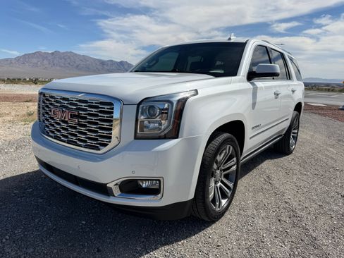 Used 2019 GMC Yukon Denali w/ Denali Ultimate Package image 2