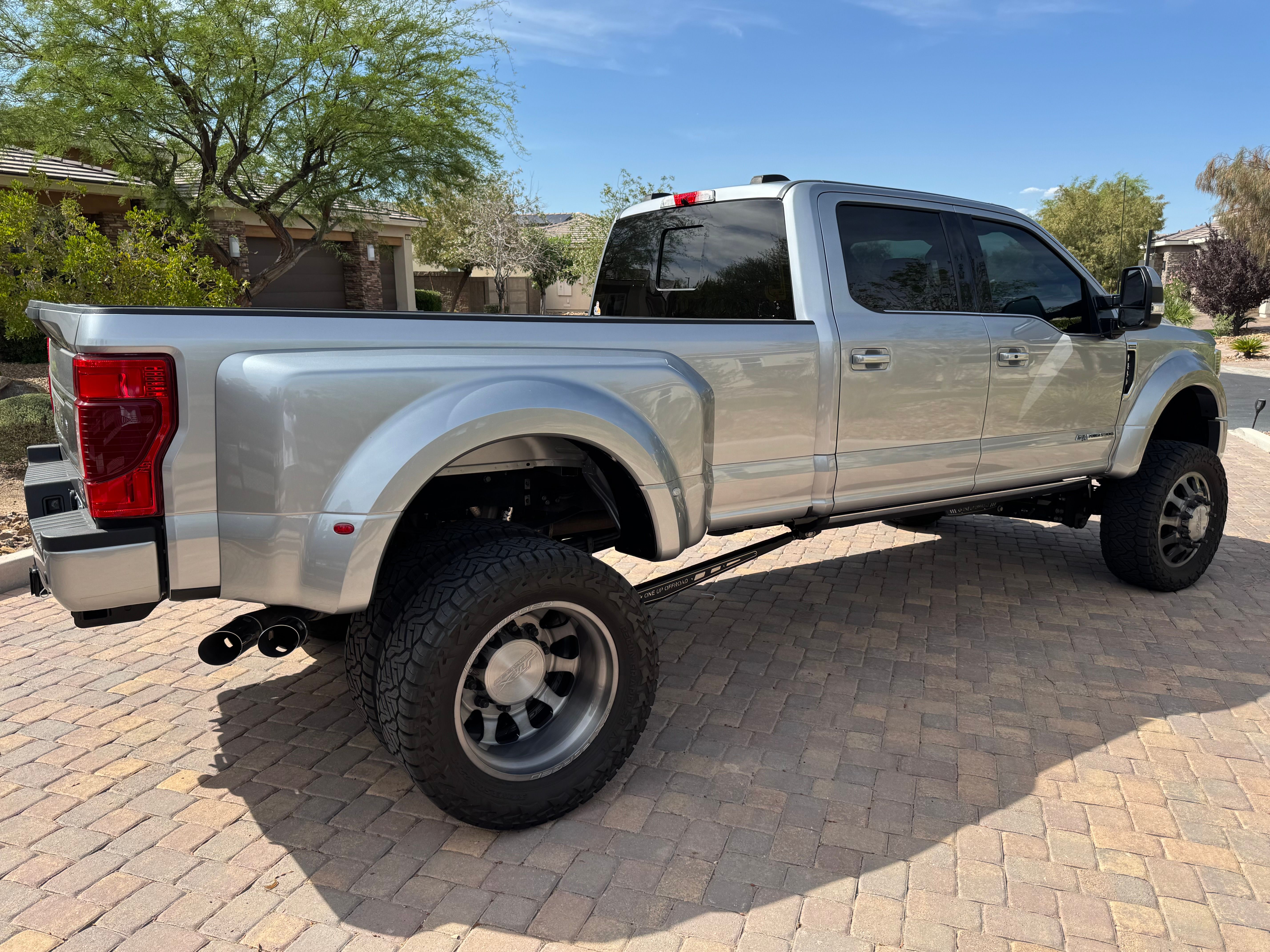 Used 2022 Ford F450 Limited w/ FX4 Off-Road Package AWD/4WD image 8