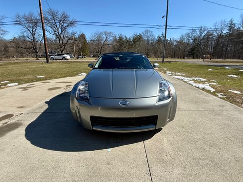 Used 2004 Nissan 350Z Touring image 13