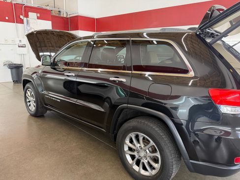 Used 2014 Jeep Grand Cherokee Limited w/ Luxury Group II image 1