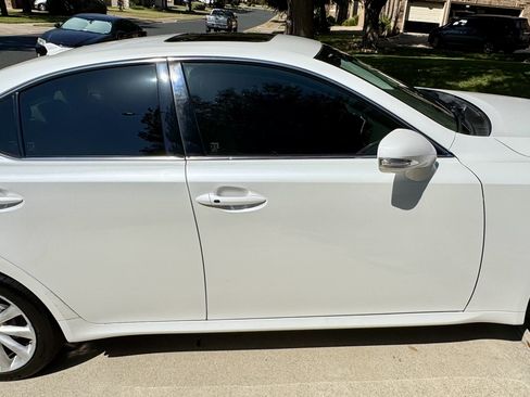 Used 2009 Lexus IS 250 AWD w/ Premium Pkg image 5