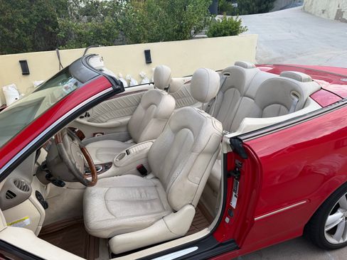 Used 2008 Mercedes-Benz CLK 350 Cabriolet image 20