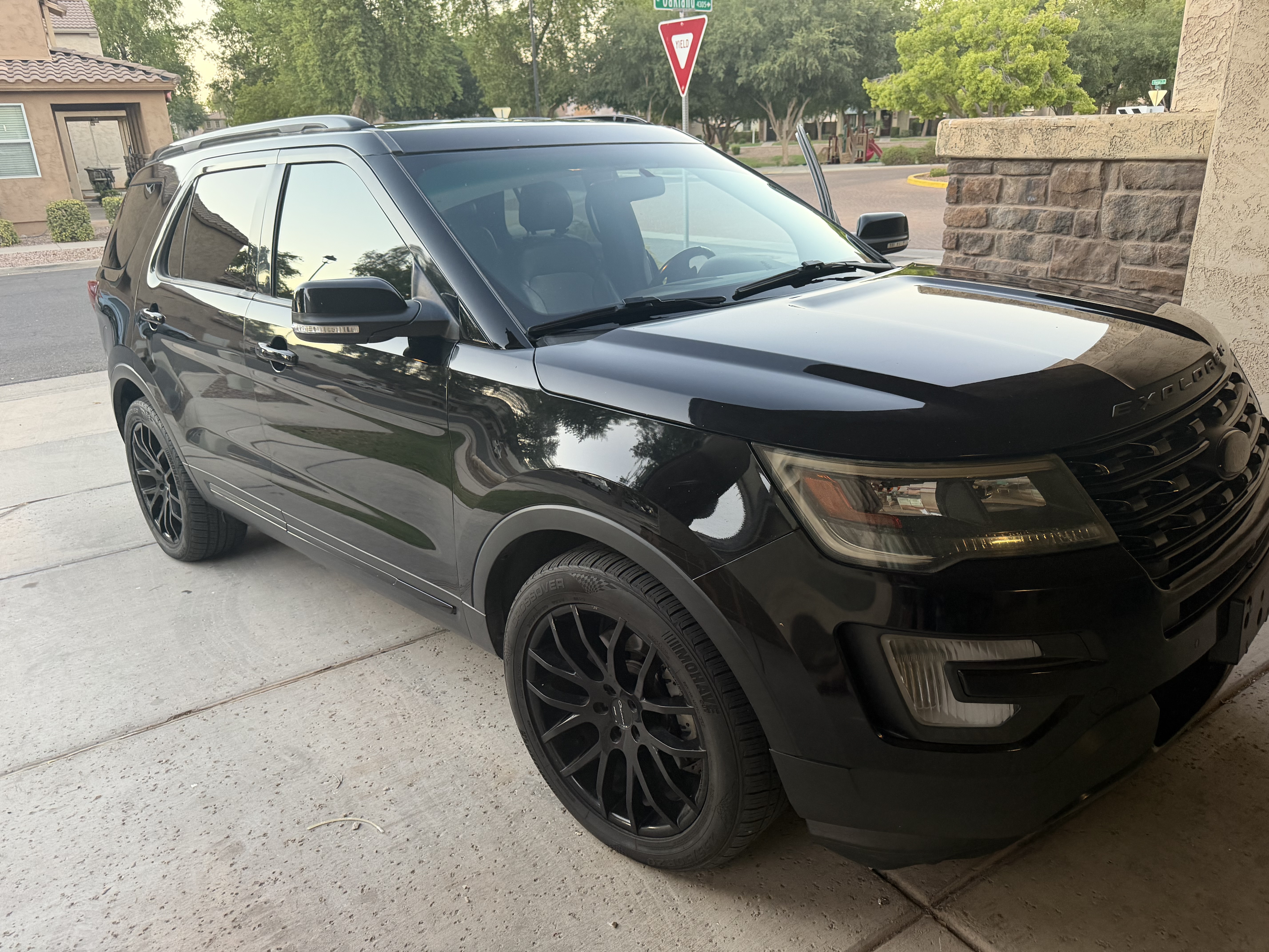 Used 2016 Ford Explorer Sport w/ Equipment Group 401A AWD/4WD image 12
