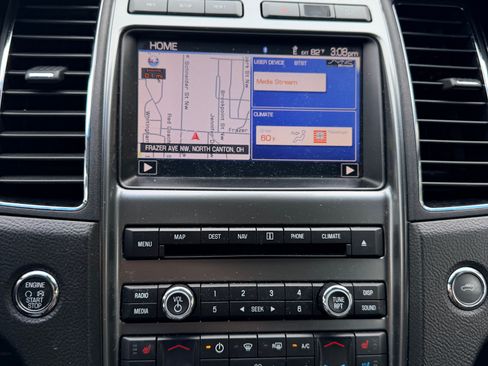 Used 2011 Ford Taurus Limited w/ 303A Rapid Spec Order Code AWD/4WD image 11