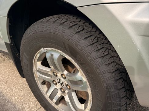 Used 2004 Honda Pilot EX image 5