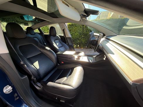 Used 2023 Tesla Model 3 Standard Range RWD image 11