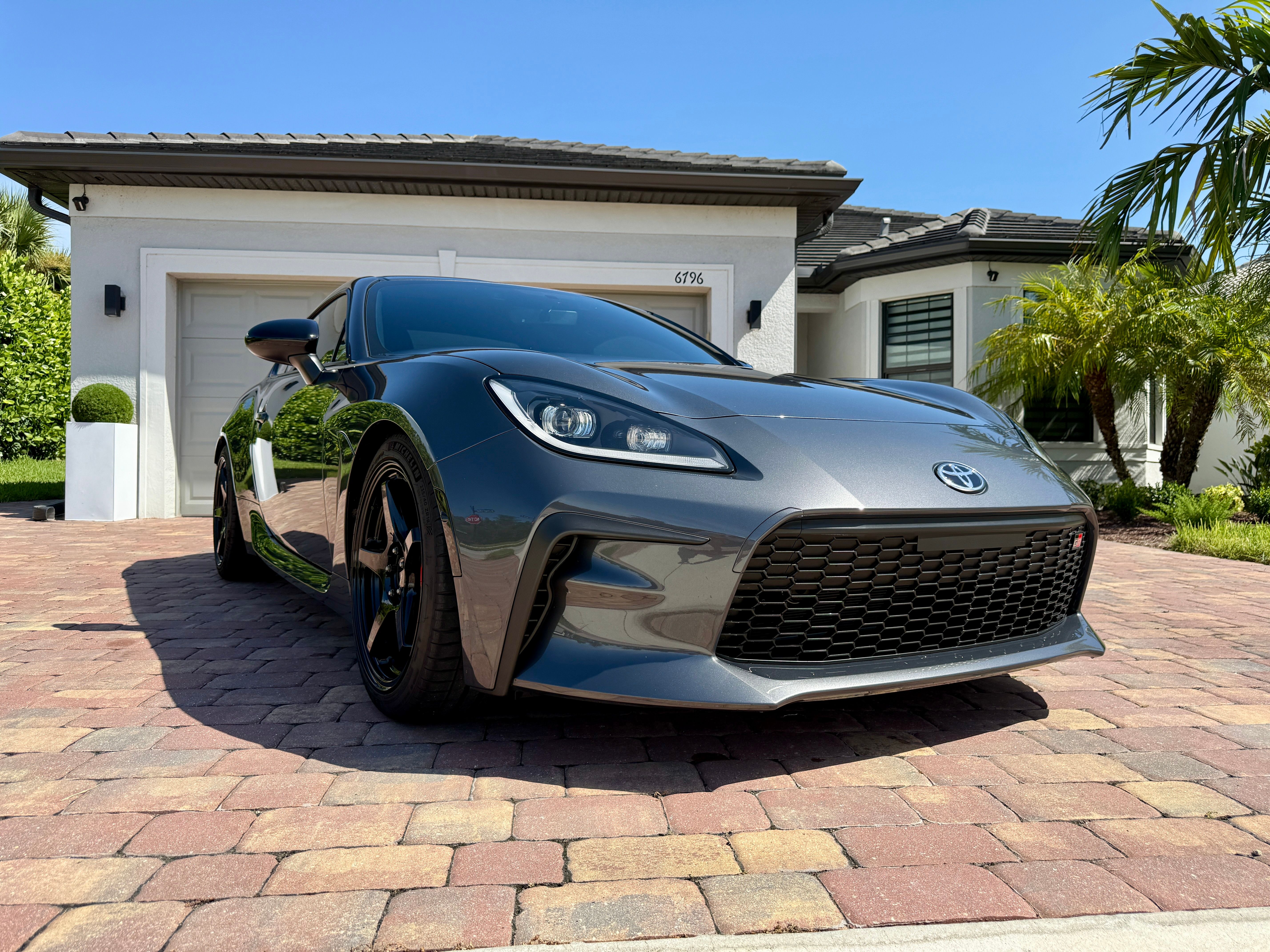 Used 2025 Toyota GR86 Premium w/ Performance Package RWD image 12