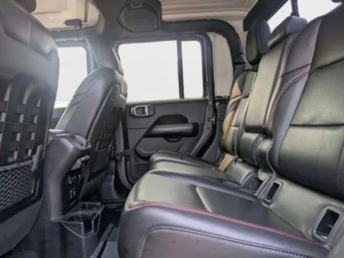 Used 2020 Jeep Gladiator Rubicon image 13