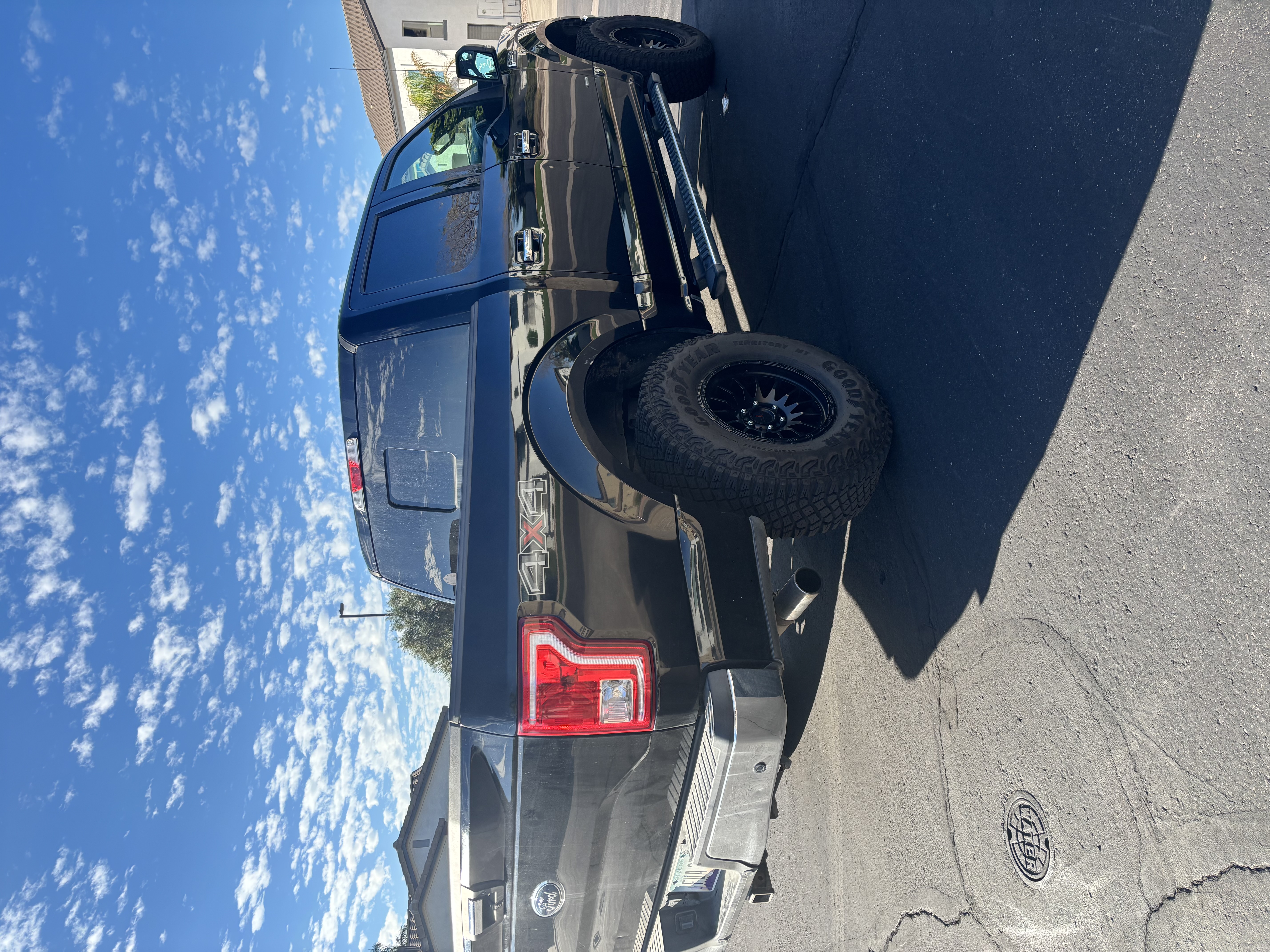 Used 2017 Ford F150 XLT AWD/4WD image 11