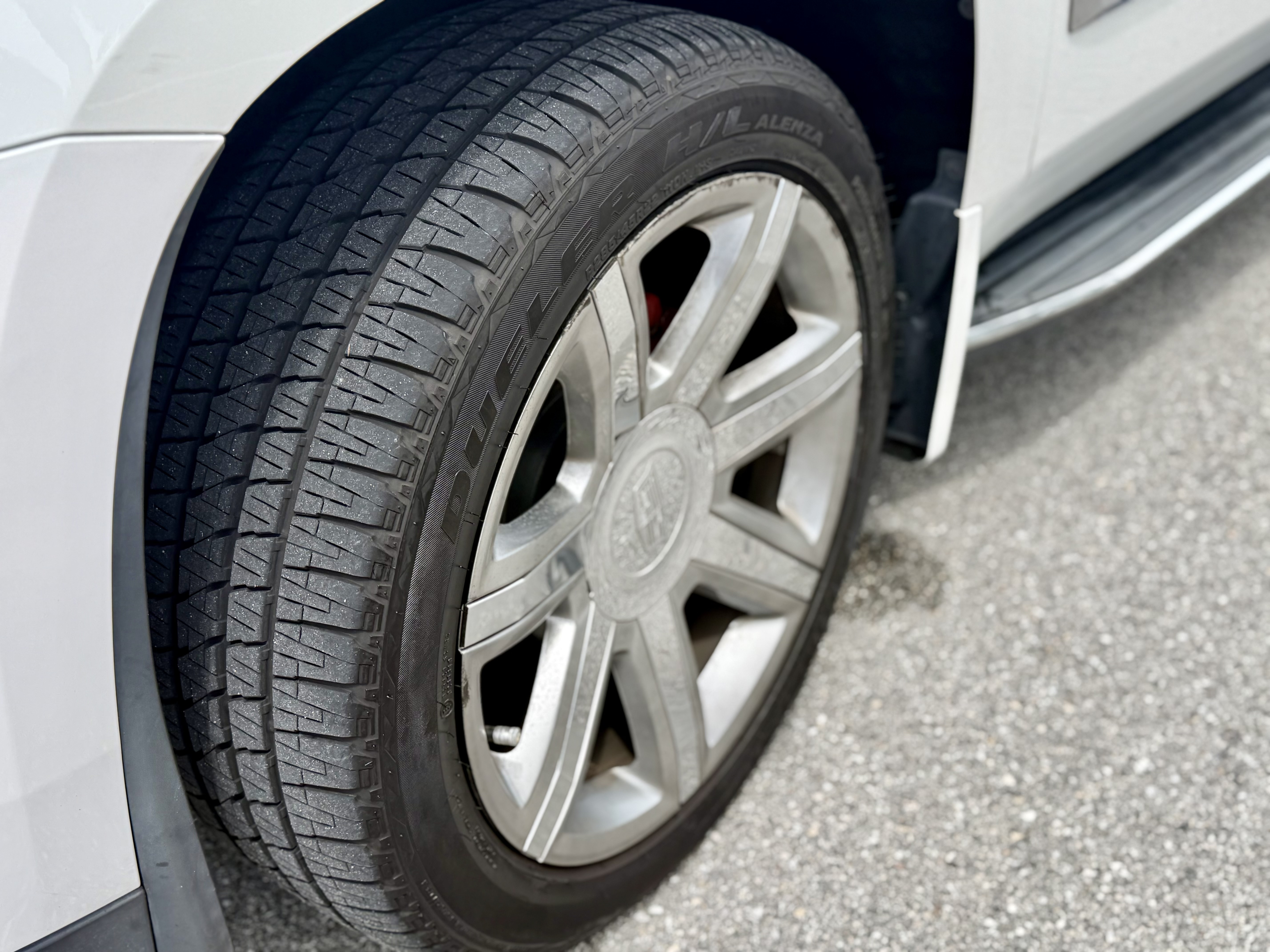 Used 2018 Cadillac Escalade ESV Luxury RWD image 14
