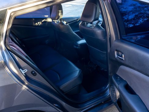 Used 2021 Toyota Prius Prime LE image 15