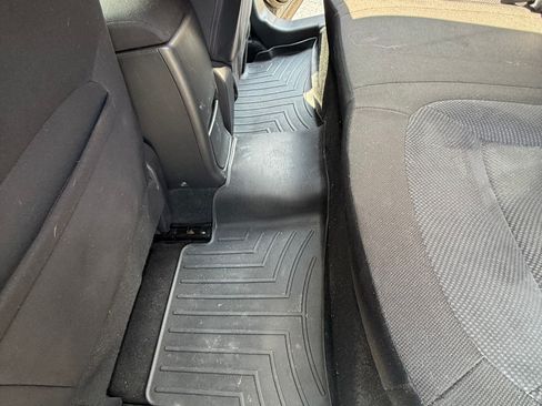 Used 2015 Nissan Rogue S w/ Convenience Package FWD image 20