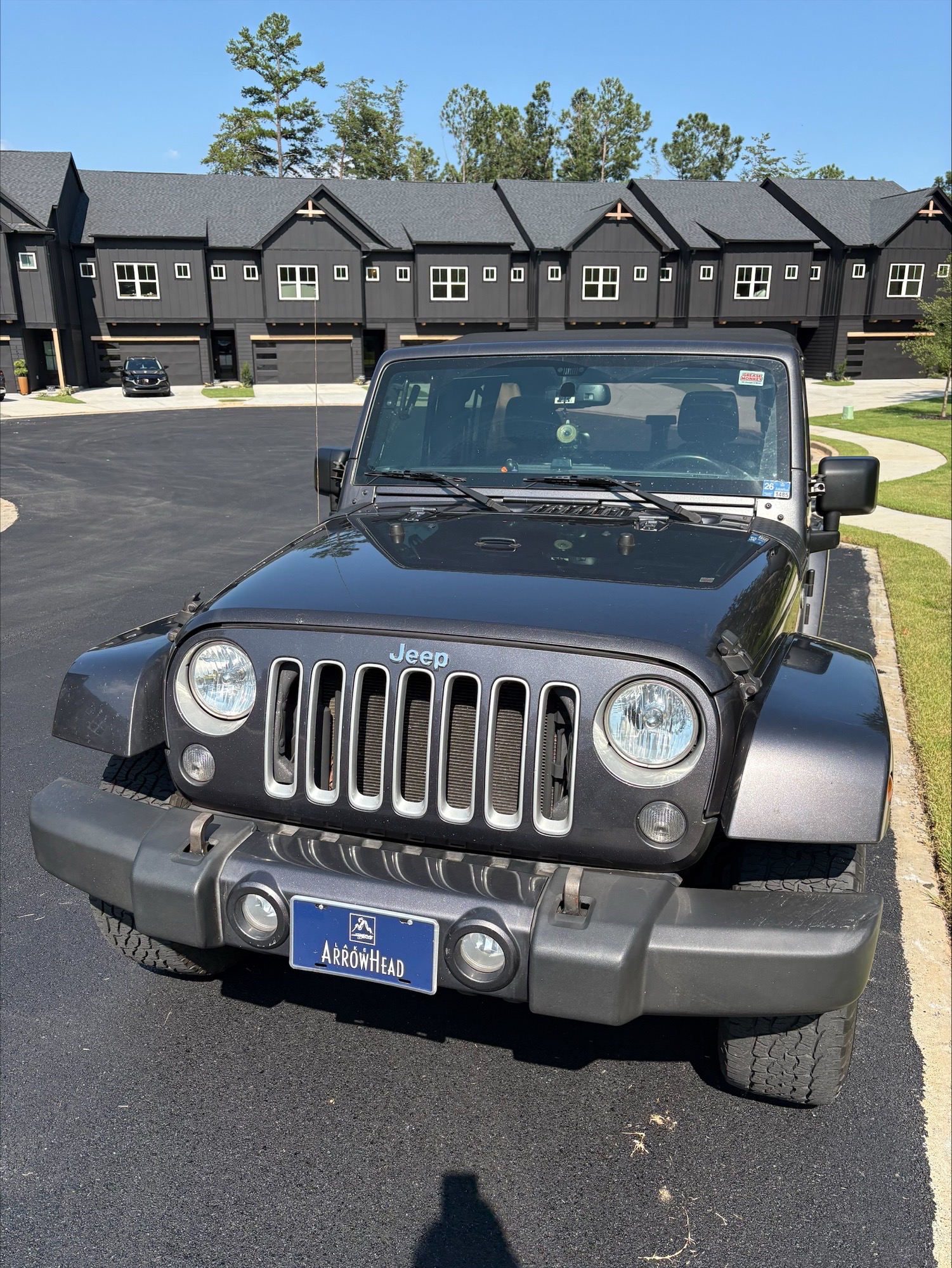 Used 2016 Jeep Wrangler Unlimited Sahara AWD/4WD image 2