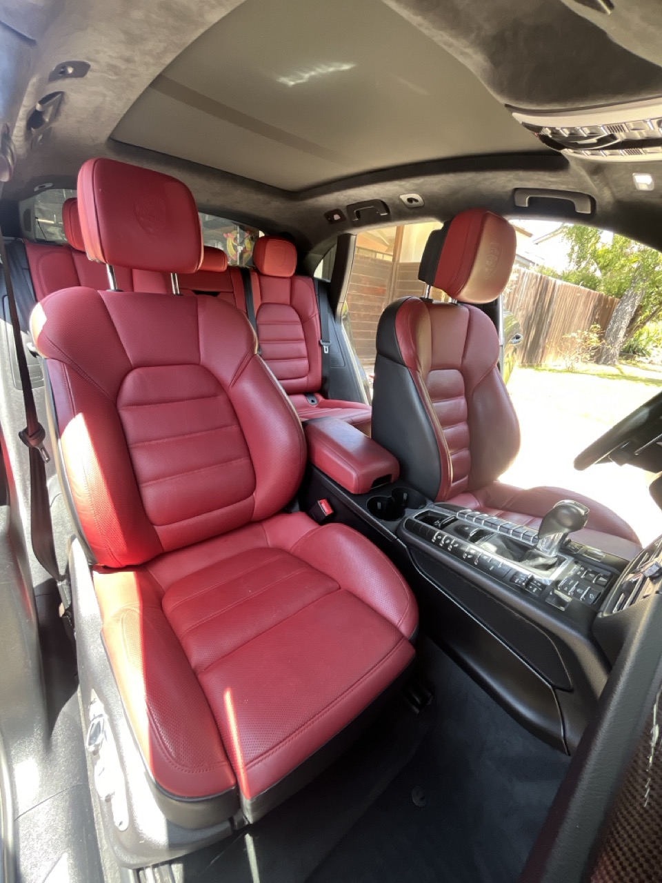 Used 2020 Porsche Macan Turbo AWD/4WD image 12