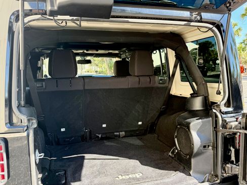 Used 2013 Jeep Wrangler Unlimited Sahara w/ Connectivity Group image 11