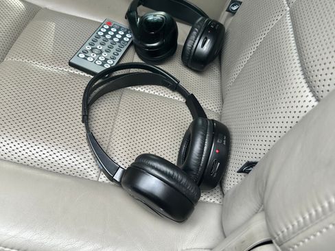Used 2013 Lincoln Navigator 4WD w/ HD Trailer Tow Pkg image 28