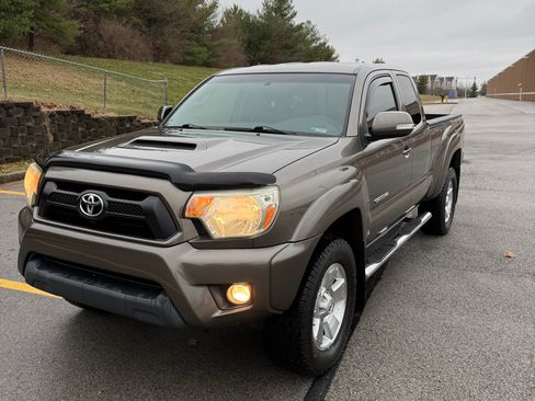 Used 2015 Toyota Tacoma TRD Pro image 9