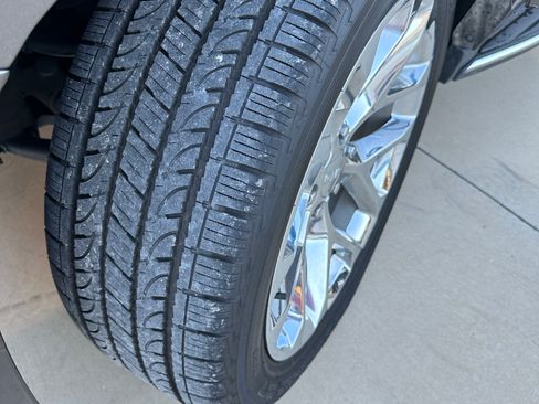 Used 2020 GMC Yukon SLT w/ Open Road Package image 15