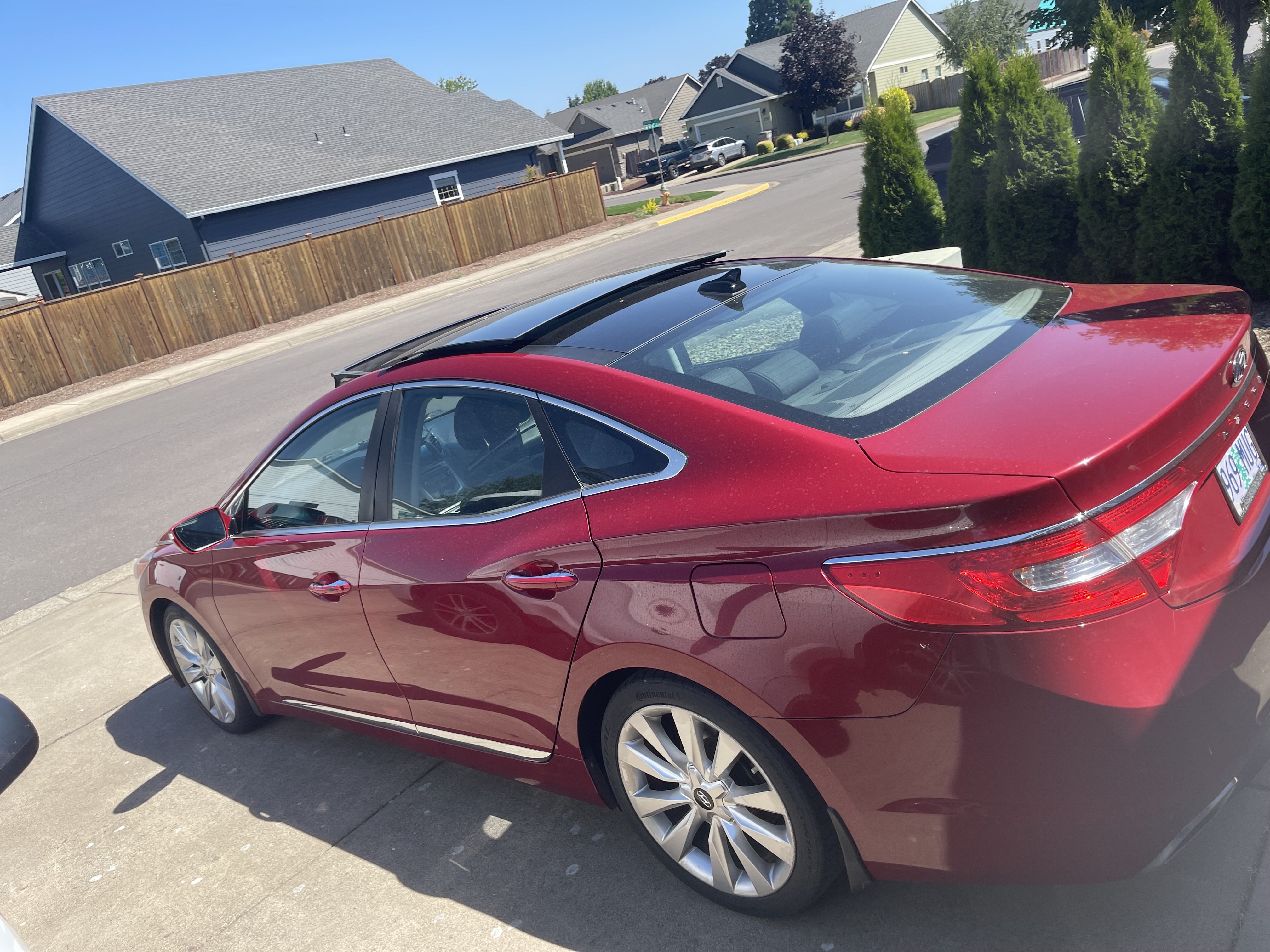 Used 2015 Hyundai Azera Limited FWD image 2