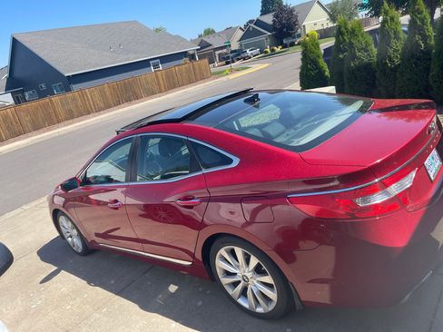 Used 2015 Hyundai Azera Limited FWD image 2