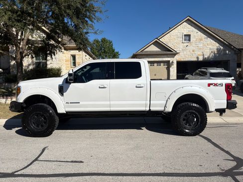 Used 2019 Ford F250 Lariat w/ Lariat Ultimate Package image 20