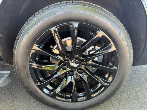 Used 2024 Cadillac Escalade ESV Sport Platinum w/ LPO, ONYX Package image 24