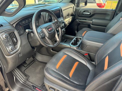 Used 2023 GMC Sierra 2500 AT4 w/ Gooseneck/5TH Wheel Package image 8