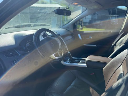 Used 2013 Ford Edge Limited w/ Driver Entry Pkg image 6