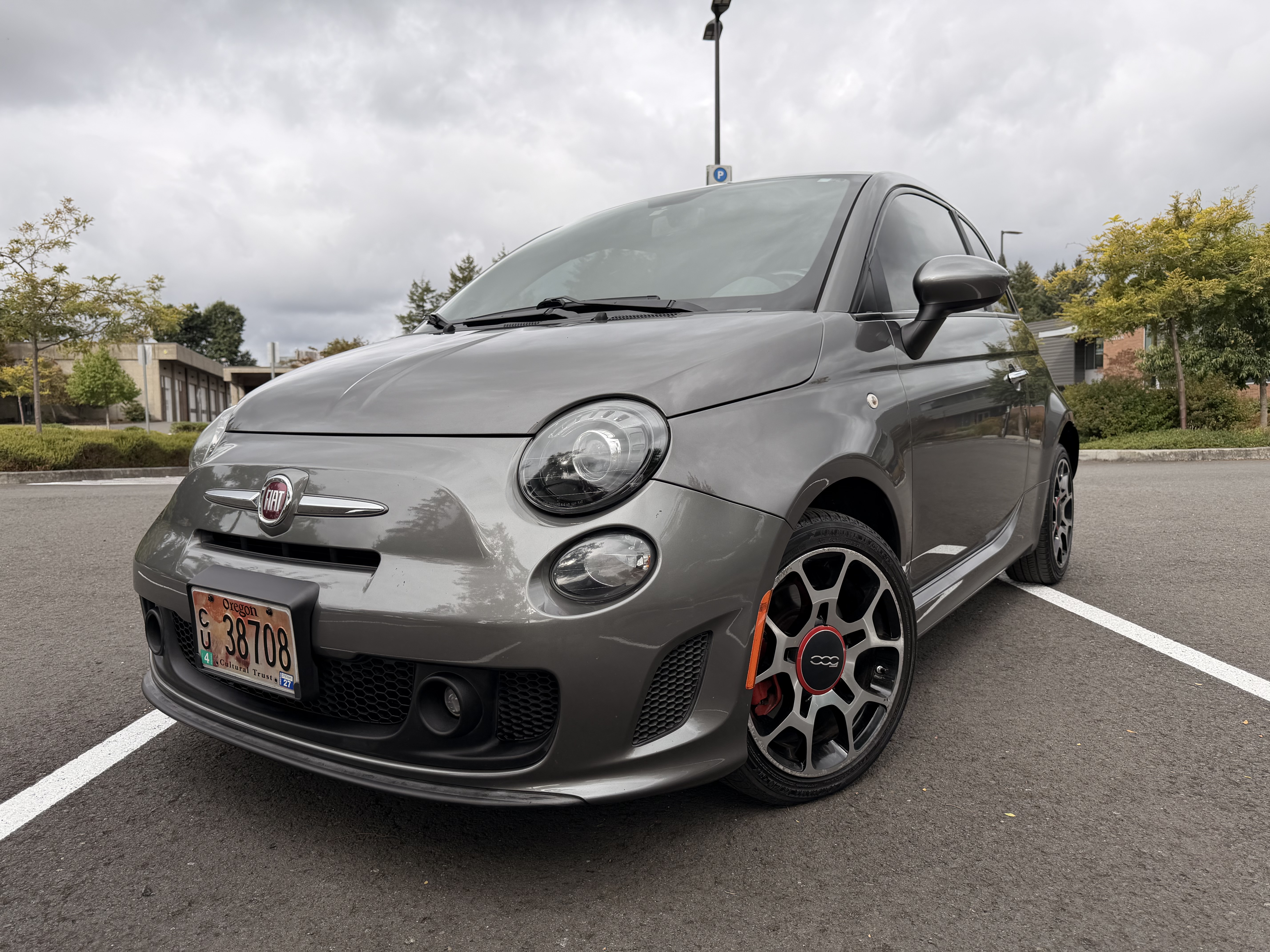 Used 2013 FIAT 500 Turbo w/ Beats Audio Pkg FWD image 1