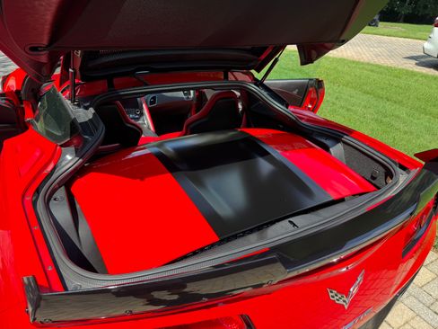 Used 2019 Chevrolet Corvette Grand Sport w/ Z07 Performance Package RWD image 24