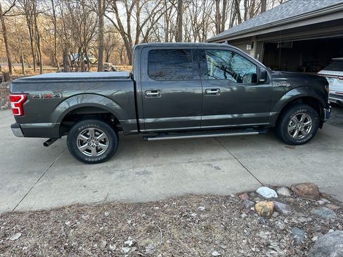 Used 2018 Ford F150 XLT w/ Equipment Group 302A Luxury image 8