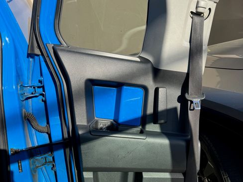 Used 2007 Toyota FJ Cruiser 4WD image 5