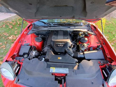 Used 2004 Ford Thunderbird image 9