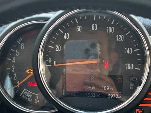 Used 2017 MINI Cooper Clubman image 8